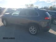 ✅ 2015 Jeep Cherokee Latitude • VIN: 1C4PJMCS6FW528292 • Lot: 43561483. Listed on IAAI with 136,416 mi. Free auction sales archive from the USA and detailed vehicle history report at DreamBid. Image 3.