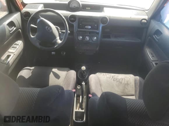 ✅ 2004 Scion xB • VIN: JTLKT334840163103 • Лот: 60561315. Опубликован ранее на Copart с пробегом Не указан. Бесплатный доступ к архиву аукционных продаж из США и подробный отчёт об истории автомобиля на DreamBid. Изображение 8.