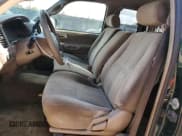 ✅ 2003 Toyota Tundra SR5 • VIN: 5TBRN341X3S396378 • Lot: 90815095. Wystawiony na Copart z przebiegiem 299 242 mil. Bezpłatny archiwum sprzedaży aukcyjnych z USA i szczegółowy raport historii pojazdu na DreamBid. Zdjęcie 7.