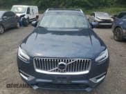✅ 2022 Volvo XC90 Inscription • VIN: YV4A22PL1N1855430 • Lot: 67099995. Wystawiony na Copart z przebiegiem 64 009 mil. Bezpłatny archiwum sprzedaży aukcyjnych z USA i szczegółowy raport historii pojazdu na DreamBid. Zdjęcie 5.