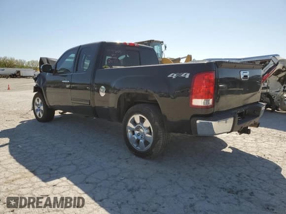 ✅ 2009 GMC Sierra 1500 • VIN: 1GTEK39YX9Z222077 • Lot: 52970785. Wystawiony na Copart z przebiegiem 241 116 mil. Bezpłatny archiwum sprzedaży aukcyjnych z USA i szczegółowy raport historii pojazdu na DreamBid. Zdjęcie 2.