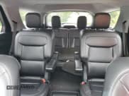 ✅ 2020 Ford Explorer XLT • VIN: 1FMSK8DH1LGC40151 • Lot: 54750995. Wystawiony na Copart z przebiegiem 56 415 mil. Bezpłatny archiwum sprzedaży aukcyjnych z USA i szczegółowy raport historii pojazdu na DreamBid. Zdjęcie 10.