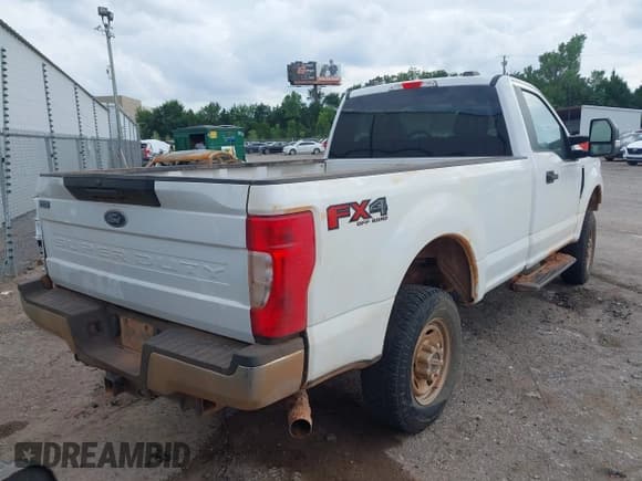✅ 2022 Ford F-250 XL • VIN: 1FTBF2B67NEC74908 • Лот: 42797919. Опубликован ранее на IAAI с пробегом 167 828 миль. Бесплатный доступ к архиву аукционных продаж из США и подробный отчёт об истории автомобиля на DreamBid. Изображение 4.