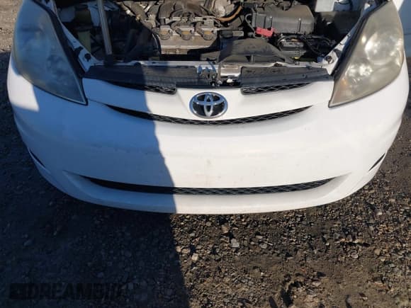 ✅ 2006 Toyota Sienna LE • VIN: 5TDZA23C46S462508 • Lot: 43611280. Wystawiony na IAAI z przebiegiem 256 961 mil. Bezpłatny archiwum sprzedaży aukcyjnych z USA i szczegółowy raport historii pojazdu na DreamBid. Zdjęcie 15.