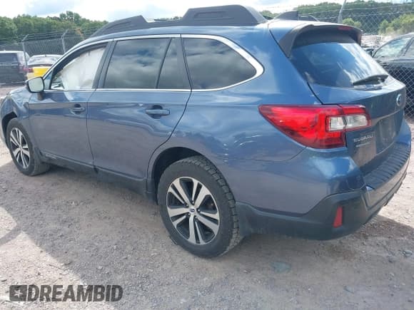 ✅ 2018 Subaru Outback Limited • VIN: 4S4BSANC0J3337453 • Лот: 43056140. Опубликован ранее на IAAI с пробегом 124 175 миль. Бесплатный доступ к архиву аукционных продаж из США и подробный отчёт об истории автомобиля на DreamBid. Изображение 3.