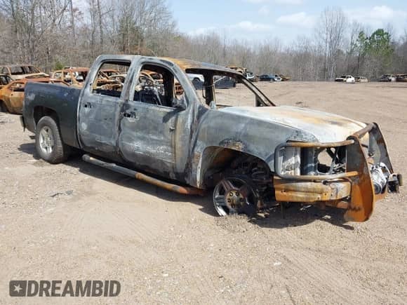 2007 Chevrolet Silverado 1500 1LT with VIN 2GCEK13M671585802, listed as a IAAI auction lot 41785904 with Not provided miles and . Bid and sale history available at DreamBid. Image 1.