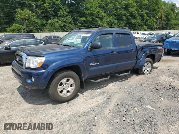 ✅ 2005 Toyota Tacoma • VIN: 5TEMU52N35Z117879 • Lot: 65409605. Listed on Copart with 226,615 mi. Free auction sales archive from the USA and detailed vehicle history report at DreamBid. Image 1.
