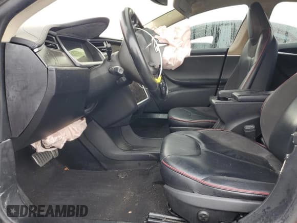 ✅ 2013 Tesla Model S Performance • VIN: 5YJSA1DP1DFP11264 • Lot: 44455185. Wystawiony na Copart z przebiegiem 183 959 mil. Bezpłatny archiwum sprzedaży aukcyjnych z USA i szczegółowy raport historii pojazdu na DreamBid. Zdjęcie 7.