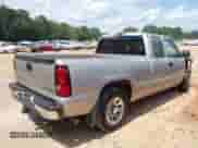 ✅ 2005 Chevrolet Silverado 1500 LS • VIN: 2GCEC19T451100100 • Lot: 42741900. Wystawiony na IAAI z przebiegiem 133 300 mil mil. Skorzystaj z bezpłatnego archiwum sprzedaży aukcyjnych z USA i zobacz szczegółowy raport historii pojazdu na DreamBid. Zdjęcie 4.