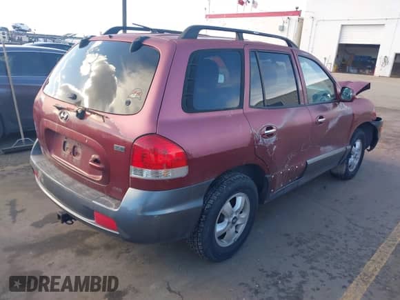 2005 Hyundai Santa Fe GLS с VIN KM8SC73E05U027078, выставлен на аукционе IAAI как лот 41265050 с пробегом 218 841 миль миль и . История ставок и продаж доступна на DreamBid. Изображение 4.
