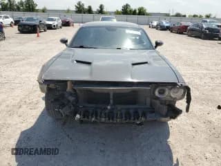 ✅ 2018 Dodge Challenger T/A • VIN: 2C3CDZBT1JH236526 • Lot: 48266984. Wystawiony na Copart z przebiegiem 64 718 mil. Bezpłatny archiwum sprzedaży aukcyjnych z USA i szczegółowy raport historii pojazdu na DreamBid. Zdjęcie 5.