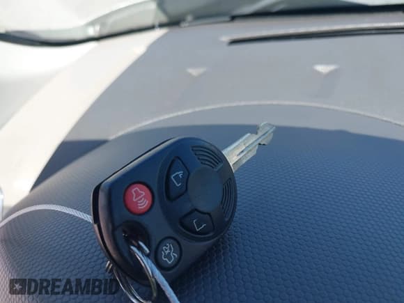 ✅ 2009 Ford Escape Hybrid • VIN: 1FMCU593X9KA59775 • Lot: 42763464. Listed on IAAI with 142,396 mi. Free auction sales archive from the USA and detailed vehicle history report at DreamBid. Image 11.