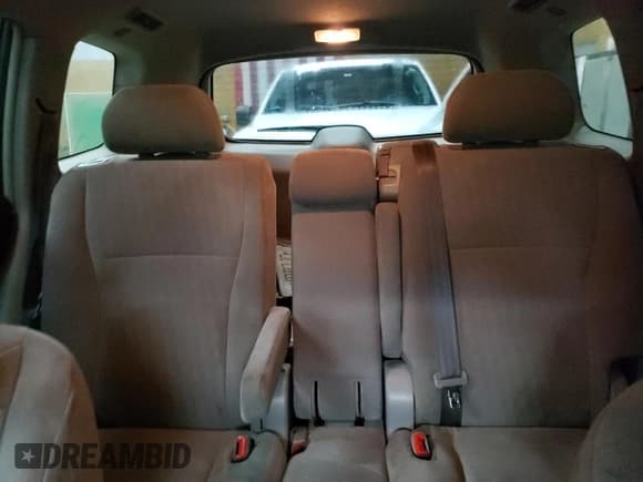 ✅ 2012 Toyota Highlander SE • VIN: 5TDBK3EH3CS133064 • Lot: 86669165. Listed on Copart with 203,801 mi. Free auction sales archive from the USA and detailed vehicle history report at DreamBid. Image 10.