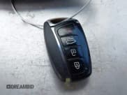 ✅ 2016 Hyundai Equus Signature • VIN: KMHGH4JH8GU101000 • Lot: 42560008. Wystawiony na IAAI z przebiegiem 68 798 mil. Bezpłatny archiwum sprzedaży aukcyjnych z USA i szczegółowy raport historii pojazdu na DreamBid. Zdjęcie 11.