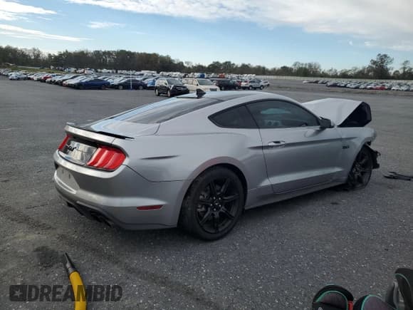 ✅ 2020 Ford Mustang GT • VIN: 1FA6P8CF7L5145196 • Lot: 86704775. Wystawiony na Copart z przebiegiem 19 205 mil. Bezpłatny archiwum sprzedaży aukcyjnych z USA i szczegółowy raport historii pojazdu na DreamBid. Zdjęcie 3.