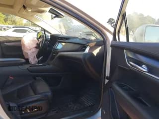 ✅ 2017 Cadillac XT5 Luxury FWD • VIN: 1GYKNBRS1HZ176924 • Lot: 43380934. Listed on IAAI with 179,771 mi. Free auction sales archive from the USA and detailed vehicle history report at DreamBid. Image 5.