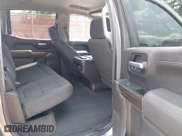 ✅ 2021 Chevrolet Silverado 1500 RST • VIN: 3GCPWDED7MG286592 • Lot: 42997681. Wystawiony na IAAI z przebiegiem 140 724 mil. Bezpłatny archiwum sprzedaży aukcyjnych z USA i szczegółowy raport historii pojazdu na DreamBid. Zdjęcie 8.