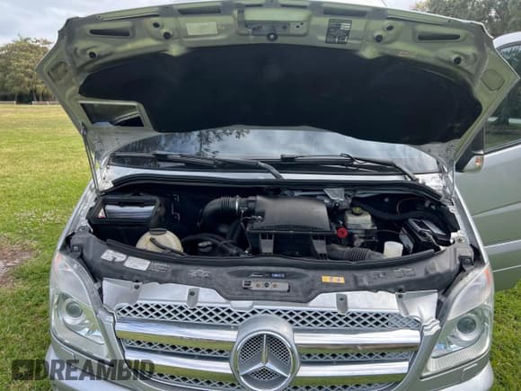 ✅ 2013 Mercedes-Benz Sprinter Cargo Worker • VIN: WD3PE8CD3D5730100 • Lot: 85045324. Listed on Copart with 52,873 mi. Free auction sales archive from the USA and detailed vehicle history report at DreamBid. Image 7.