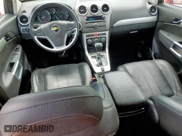 ✅ 2012 Chevrolet Captiva Sport LT • VIN: 3GNAL3E5XCS638701 • Lot: 61391175. Wystawiony na Copart z przebiegiem 105 584 mil. Bezpłatny archiwum sprzedaży aukcyjnych z USA i szczegółowy raport historii pojazdu na DreamBid. Zdjęcie 8.