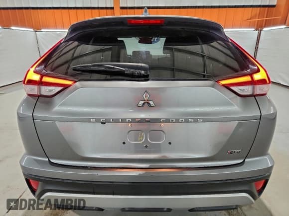 ✅ 2022 Mitsubishi Eclipse Cross LE • VIN: JA4ATVAA3NZ600878 • Lot: 94192525. Listed on Copart with 137,249 mi. Free auction sales archive from the USA and detailed vehicle history report at DreamBid. Image 6.