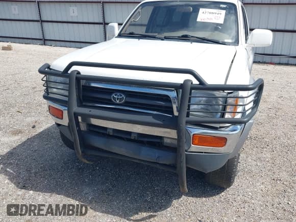 ✅ 1998 Toyota 4Runner Limited • VIN: JT3HN87R9W0162150 • Lot: 42708949. Listed on IAAI with 250,089 mi. Free auction sales archive from the USA and detailed vehicle history report at DreamBid. Image 6.
