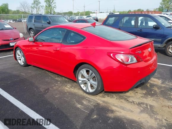 ✅ 2012 Hyundai Genesis Coupe Grand Touring • VIN: KMHHU6KH2CU078575 • Lot: 41963465. Wystawiony na IAAI z przebiegiem 95 683 mil. Bezpłatny archiwum sprzedaży aukcyjnych z USA i szczegółowy raport historii pojazdu na DreamBid. Zdjęcie 3.