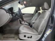 ✅ 2015 Volkswagen Passat S • VIN: 1VWAT7A36FC105109 • Lot: 86288965. Listed on Copart with 171,605 mi. Free auction sales archive from the USA and detailed vehicle history report at DreamBid. Image 7.