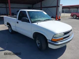 ✅ 2003 Chevrolet S-10 LS • VIN: 1GCCS14H138289179 • Лот: 42227794. Опубликован ранее на IAAI с пробегом 204 631 миль. Бесплатный доступ к архиву аукционных продаж из США и подробный отчёт об истории автомобиля на DreamBid. Изображение 1.