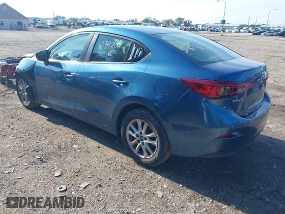 ✅ 2017 Mazda 3 Sport • VIN: 3MZBN1U77HM134209 • Lot: 42562018. Wystawiony na IAAI z przebiegiem 136 971 mil. Bezpłatny archiwum sprzedaży aukcyjnych z USA i szczegółowy raport historii pojazdu na DreamBid. Zdjęcie 3.