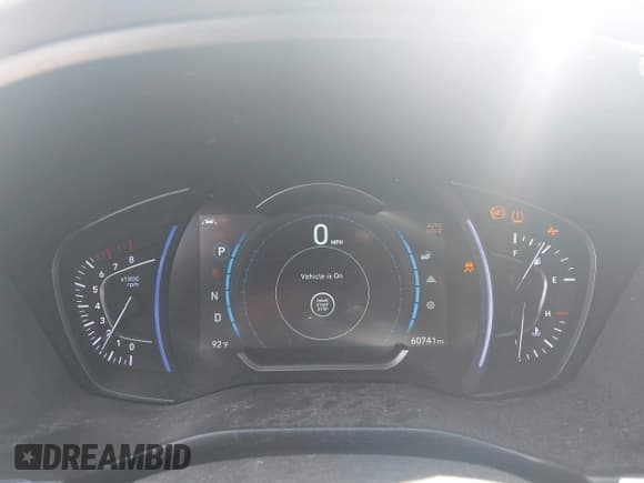 ✅ 2020 Hyundai Santa Fe SEL • VIN: 5NMS33AD8LH216623 • Lot: 42966018. Wystawiony na IAAI z przebiegiem 60 741 mil. Bezpłatny archiwum sprzedaży aukcyjnych z USA i szczegółowy raport historii pojazdu na DreamBid. Zdjęcie 7.