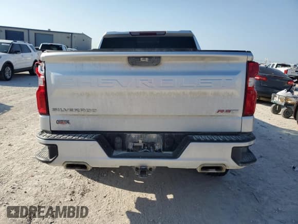 ✅ 2020 Chevrolet Silverado 1500 RST • VIN: 3GCUYEED6LG284866 • Lot: 71287654. Wystawiony na Copart z przebiegiem 48 376 mil. Bezpłatny archiwum sprzedaży aukcyjnych z USA i szczegółowy raport historii pojazdu na DreamBid. Zdjęcie 6.