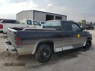 1998 Dodge 1500 с VIN 3B7HC12Z1WG110667, выставлен на аукционе Copart как лот 72614284 с пробегом 43 775 миль миль и Списание • Salvage title. История ставок и продаж доступна на DreamBid. Изображение 3.