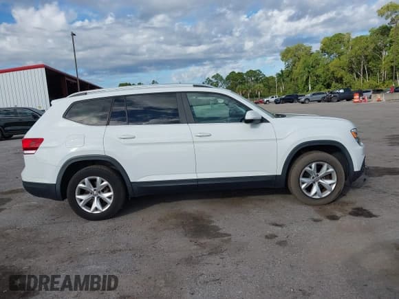 ✅ 2019 Volkswagen Atlas SE • VIN: 1V2DR2CA7KC594707 • Lot: 43801405. Listed on IAAI with 133,324 mi. Free auction sales archive from the USA and detailed vehicle history report at DreamBid. Image 14.