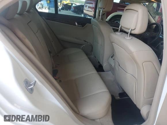 ✅ 2010 Mercedes-Benz C 350 Sport • VIN: WDDGF5GB8AR093760 • Lot: 71502005. Listed on Copart with 94,292 mi. Free auction sales archive from the USA and detailed vehicle history report at DreamBid. Image 10.