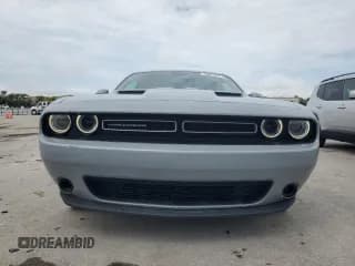 ✅ 2020 Dodge Challenger SXT • VIN: 2C3CDZAG3LH206693 • Lot: 69615274. Wystawiony na Copart z przebiegiem 64 672 mil. Bezpłatny archiwum sprzedaży aukcyjnych z USA i szczegółowy raport historii pojazdu na DreamBid. Zdjęcie 5.