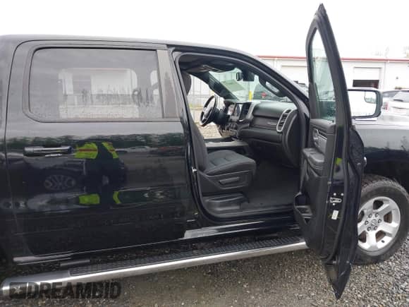 2019 Ram 1500 Big Horn с VIN 1C6SRFFT1KN681558, выставлен на аукционе IAAI как лот 43560371 с пробегом 42 353 миль миль и . История ставок и продаж доступна на DreamBid. Изображение 5.