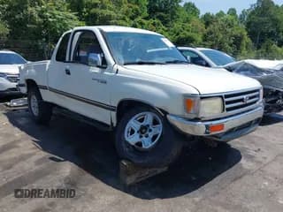 ✅ 1998 Toyota T100 SR5 • VIN: JT4UN24D2W0056266 • Lot: 42450837. Listed on IAAI with 288,189 mi. Free auction sales archive from the USA and detailed vehicle history report at DreamBid. Image 1.