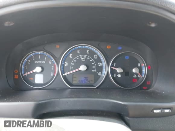 ✅ 2007 Hyundai Santa Fe SE • VIN: 5NMSH13E77H018407 • Lot: 43713288. Wystawiony na IAAI z przebiegiem 155 904 mil. Bezpłatny archiwum sprzedaży aukcyjnych z USA i szczegółowy raport historii pojazdu na DreamBid. Zdjęcie 7.