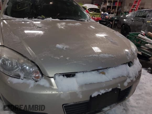 ✅ 2011 Chevrolet Impala LT Fleet • VIN: 2G1WG5EK9B1109036 • Lot: 43716284. Listed on IAAI with 205,280 mi. Free auction sales archive from the USA and detailed vehicle history report at DreamBid. Image 6.