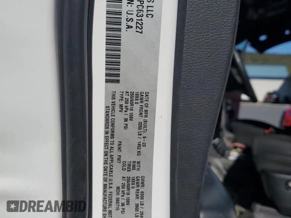 ✅ 2023 Dodge Durango Pursuit • VIN: 1C4RDJFG5PC631227 • Lot: 86140905. Wystawiony na Copart z przebiegiem 59 956 mil. Bezpłatny archiwum sprzedaży aukcyjnych z USA i szczegółowy raport historii pojazdu na DreamBid. Zdjęcie 13.