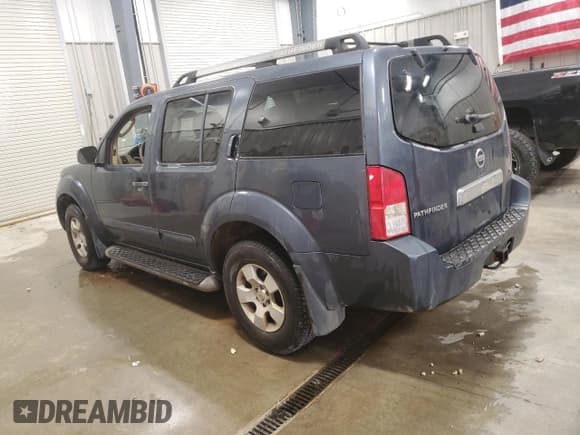 ✅ 2005 Nissan Pathfinder SE • VIN: 5N1AR18U55C754620 • Lot: 69181165. Listed on Copart with 218,348 mi. Free auction sales archive from the USA and detailed vehicle history report at DreamBid. Image 2.