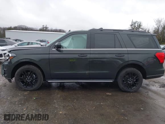 ✅ 2022 Ford Expedition XLT • VIN: 1FMJU1JT2NEA60858 • Lot: 41733250. Listed on IAAI with 31,342 mi. Free auction sales archive from the USA and detailed vehicle history report at DreamBid. Image 15.