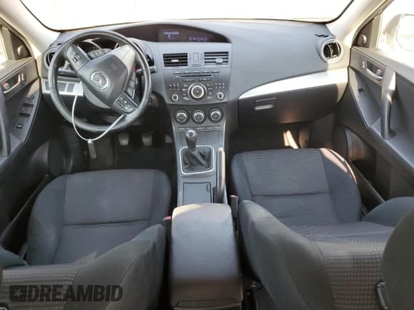 ✅ 2013 Mazda 3 i Touring • VIN: JM1BL1LPXD1739617 • Лот: 67950965. Опубликован ранее на Copart с пробегом 180 389 миль. Бесплатный доступ к архиву аукционных продаж из США и подробный отчёт об истории автомобиля на DreamBid. Изображение 8.