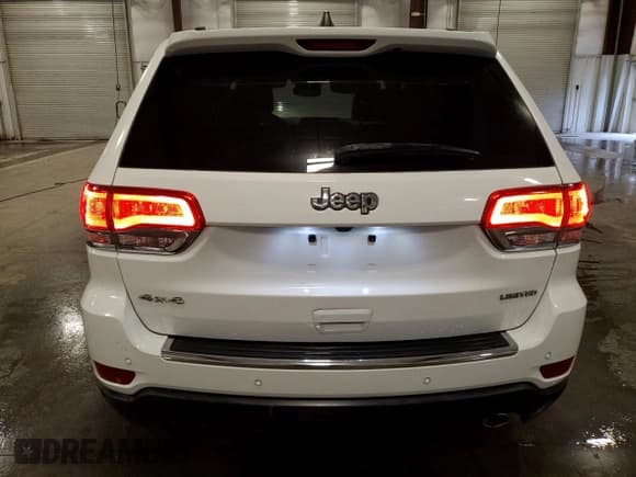 ✅ 2019 Jeep Grand Cherokee Limited X • VIN: 1C4RJFBG7KC723900 • Lot: 81238905. Listed on Copart with 62,968 mi. Free auction sales archive from the USA and detailed vehicle history report at DreamBid. Image 6.