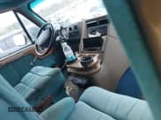 ✅ 1995 Chevrolet Chevy Van • VIN: 1GBEG25K8SF245639 • Лот: 41917862. Опубликован ранее на IAAI с пробегом 89 015 миль. Бесплатный доступ к архиву аукционных продаж из США и подробный отчёт об истории автомобиля на DreamBid. Изображение 5.