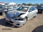 ✅ 2010 Toyota Camry • VIN: 4T1BF3EK9AU054969 • Лот: 43348875. Опубликован ранее на IAAI с пробегом 117 081 миль. Бесплатный доступ к архиву аукционных продаж из США и подробный отчёт об истории автомобиля на DreamBid. Изображение 2.