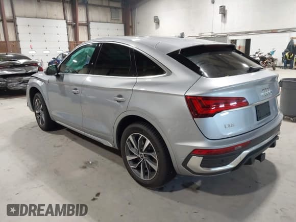 ✅ 2023 Audi Q5 Sportback S line Premium Plus • VIN: WA15AAFY1P2031367 • Лот: 43512242. Опубликован ранее на IAAI с пробегом 45 118 миль. Бесплатный доступ к архиву аукционных продаж из США и подробный отчёт об истории автомобиля на DreamBid. Изображение 3.