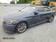 2015 Hyundai Genesis 3.8L z VIN KMHGN4JE8FU077813, wystawiony jako Copart lot #52880775 z przebiegiem 112 354 mil mil oraz Szkoda całkowita • Salvage title. Historia ofert i sprzedaży dostępna na DreamBid. Obrazek 1.