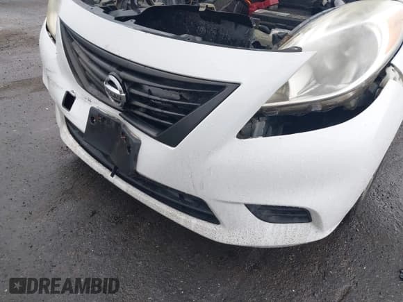 ✅ 2012 Nissan Versa SV • VIN: 3N1CN7AP7CL919832 • Lot: 42980841. Wystawiony na IAAI z przebiegiem 119 084 mil. Bezpłatny archiwum sprzedaży aukcyjnych z USA i szczegółowy raport historii pojazdu na DreamBid. Zdjęcie 6.