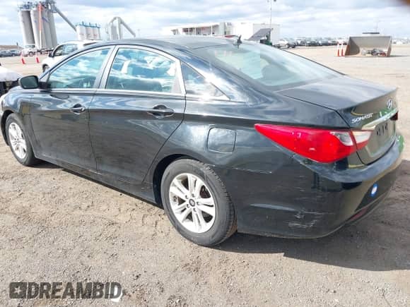 2013 Hyundai Sonata GLS with VIN 5NPEB4AC8DH680058, listed as a IAAI auction lot 43534214 with 111,938 mi miles and . Bid and sale history available at DreamBid. Image 3.